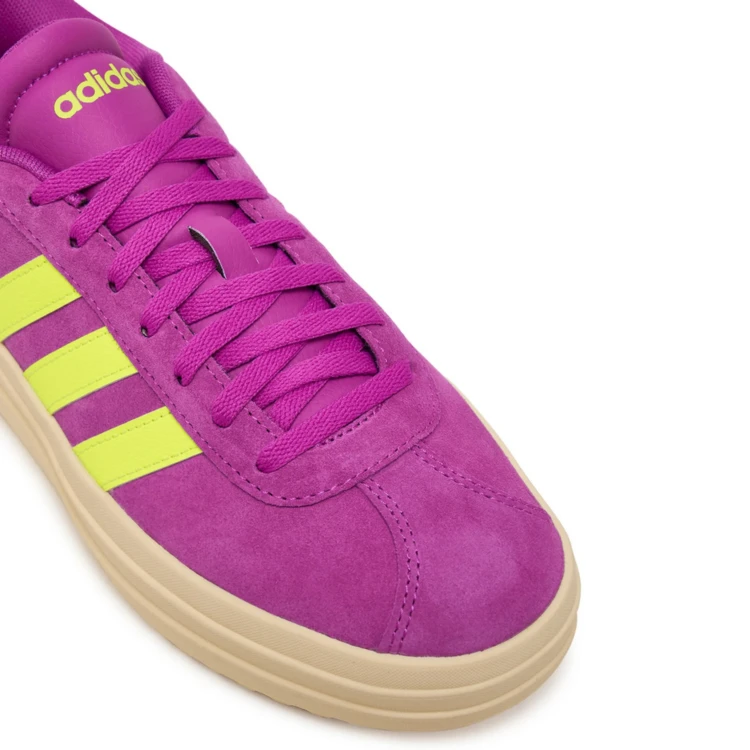adidas VL Court Bold JI1785 – tył buta i wysoka platforma